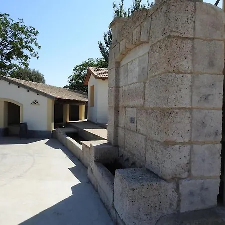 Holiday home Casa Rural Bisimbre